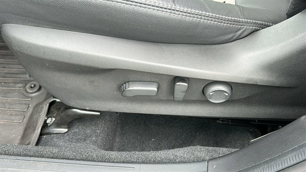 Used 2019 Subaru Forester Premium AWD/4WD image 11