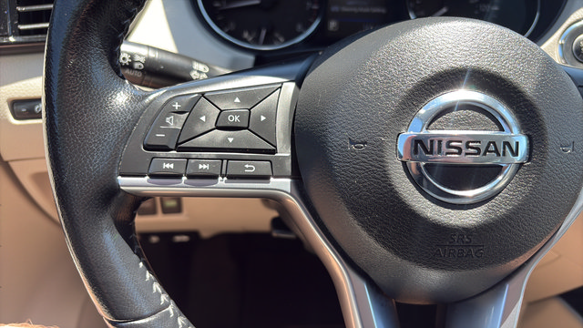 Used 2022 Nissan Rogue Sport SL AWD/4WD image 9