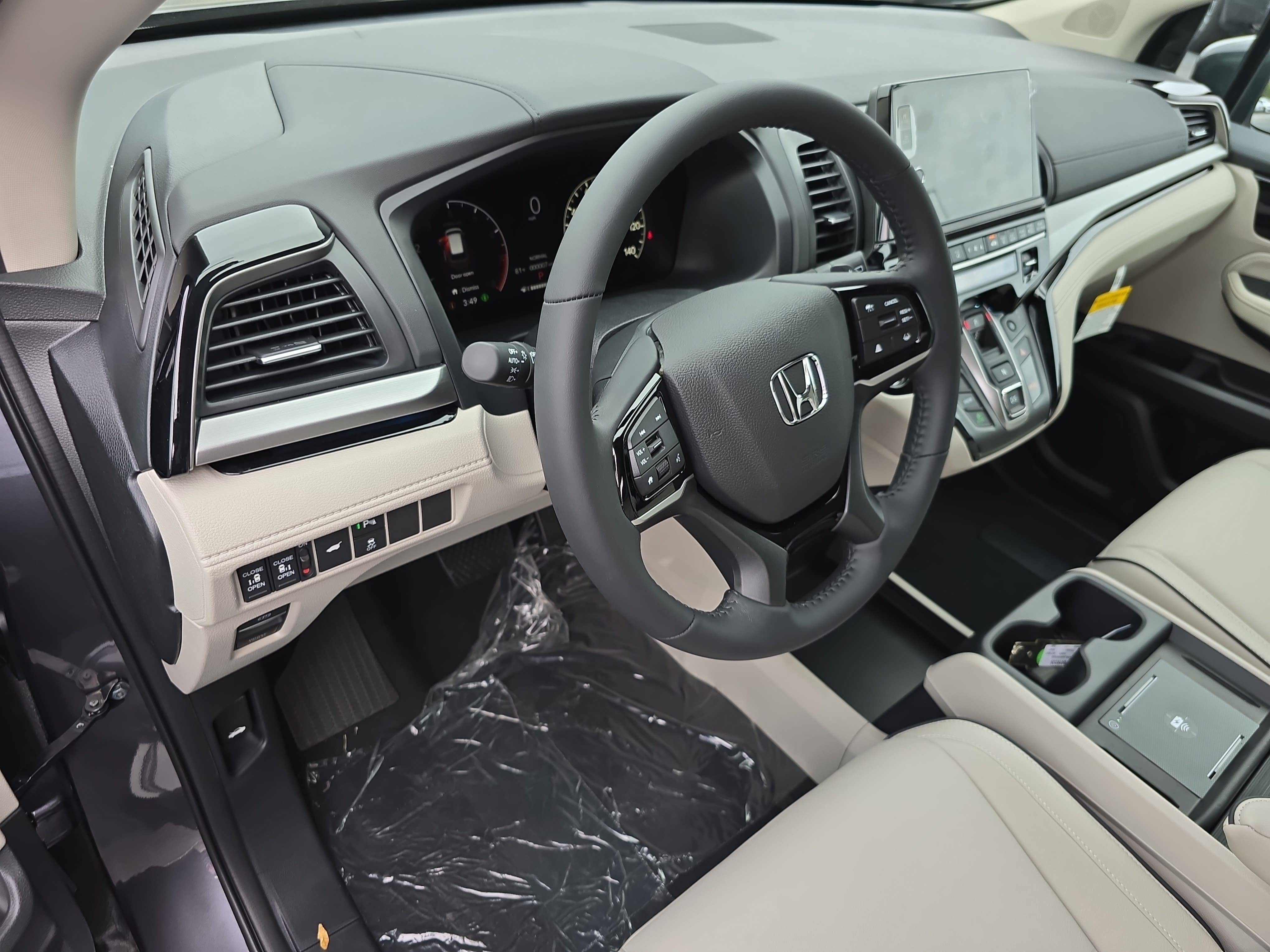New 2027 Honda Odyssey Touring image 18