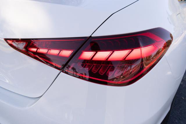 Used 2022 Mercedes-Benz C 300 Sedan image 31