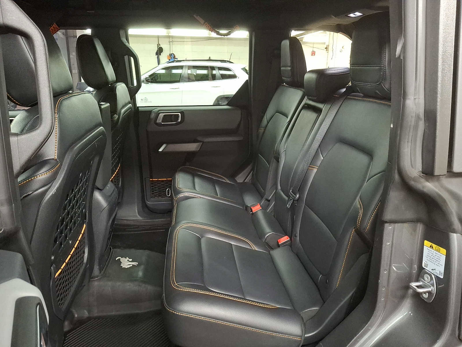 Used 2022 Ford Bronco Badlands image 9