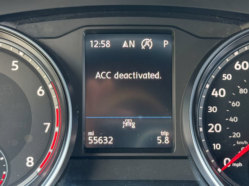 Used 2021 Volkswagen Atlas Cross Sport SE AWD/4WD image 31