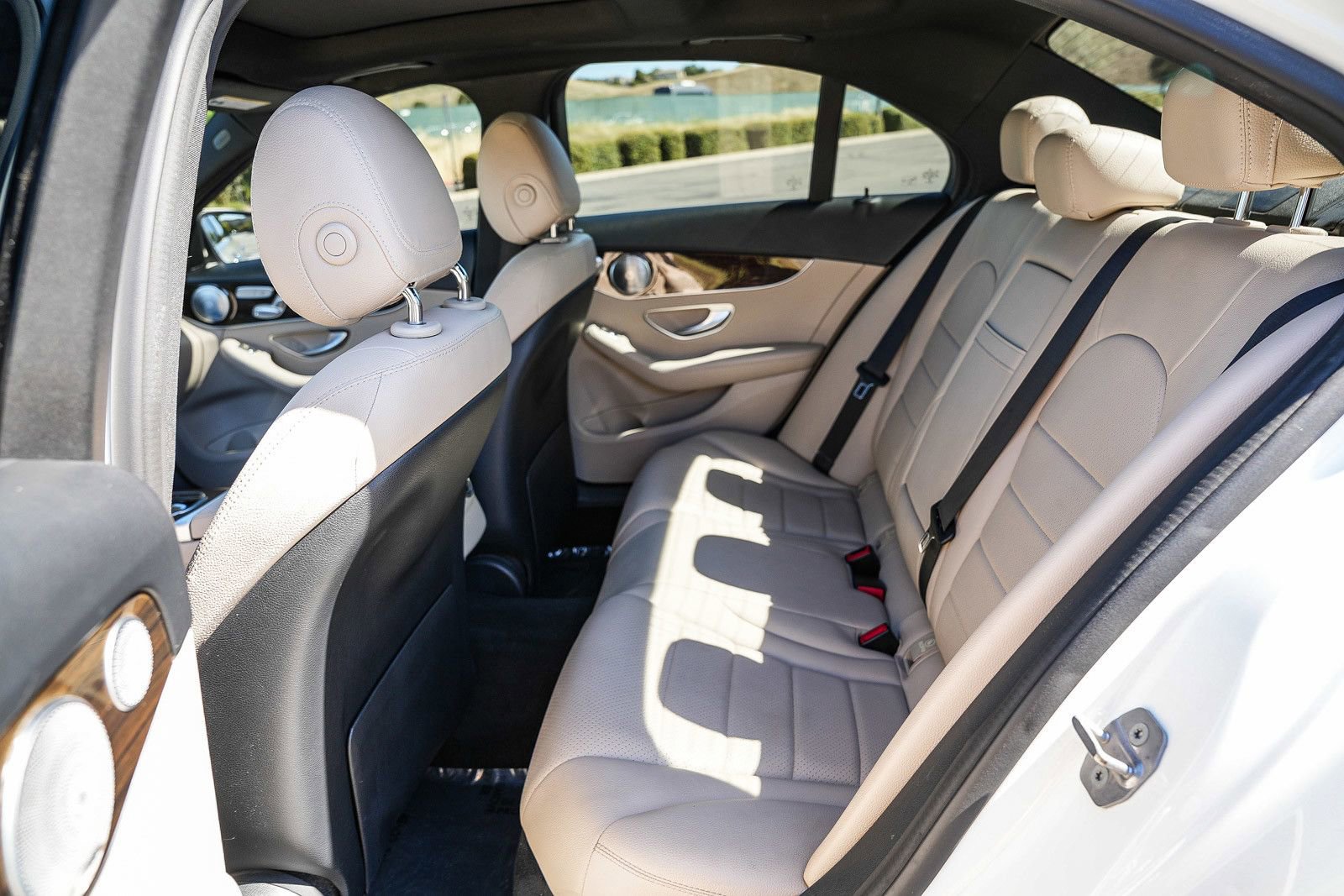 Used 2018 Mercedes-Benz C 300 Sedan image 18