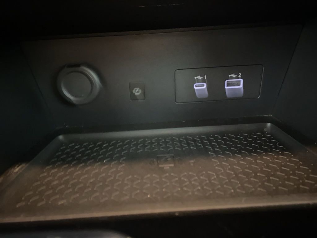 Used 2023 Nissan Pathfinder Platinum image 6