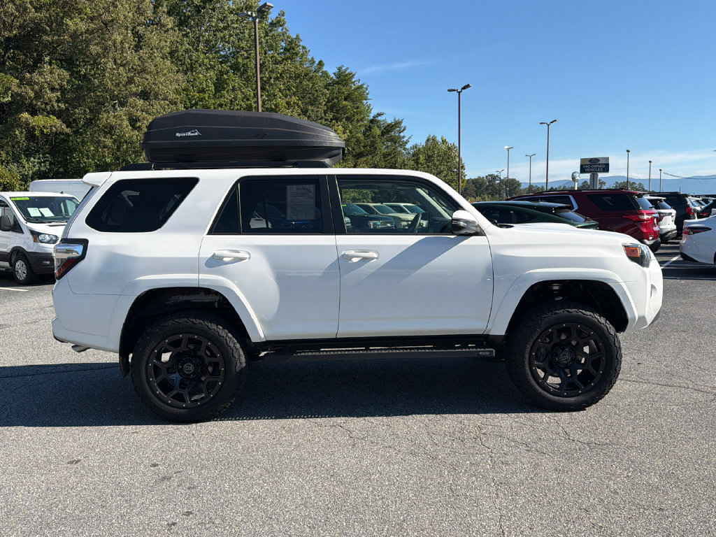Used 2020 Toyota 4Runner TRD Off-Road Premium w/ Moonroof Package AWD/4WD image 8