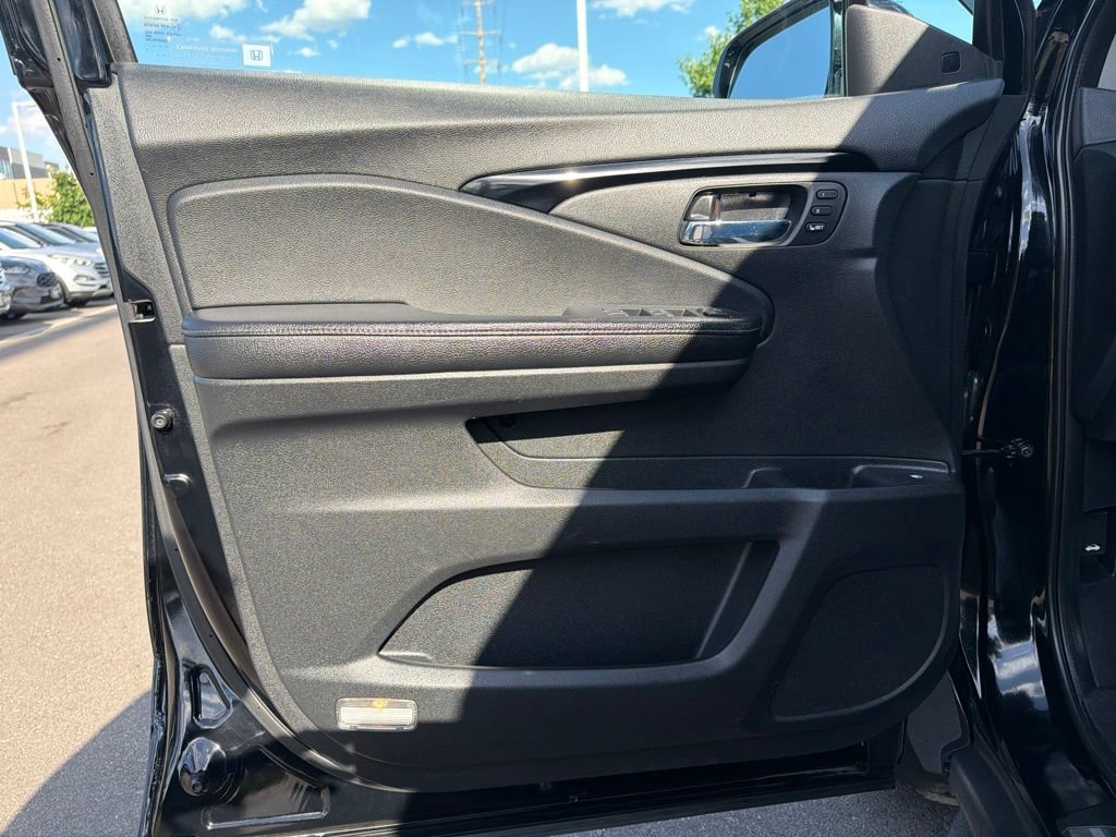 Used 2018 Honda Ridgeline RTL-E image 21