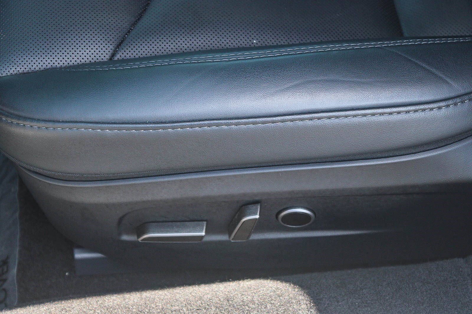 Used 2025 Tesla Model 3 Long Range RWD image 22