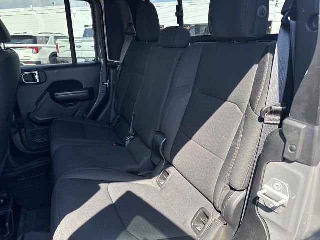 Used 2021 Jeep Gladiator Willys image 10