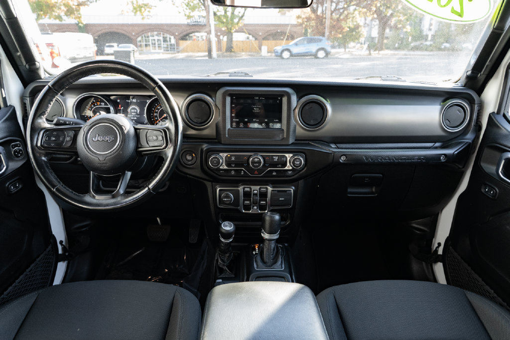 Used 2021 Jeep Wrangler Unlimited Sport AWD/4WD image 9