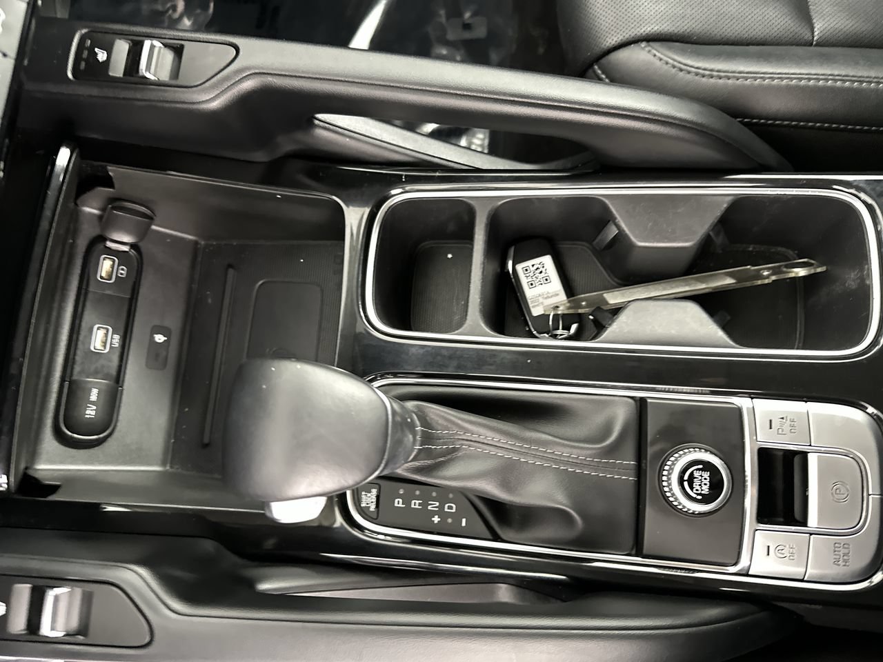Certified 2022 Kia Telluride S FWD image 17
