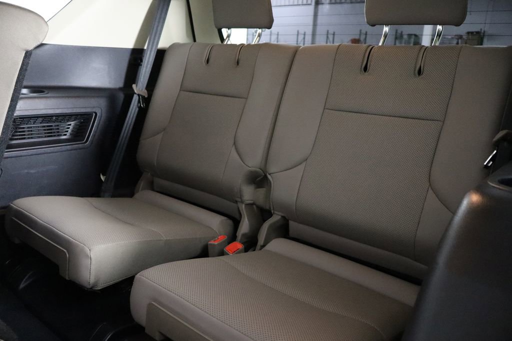 Used 2021 Lexus GX 460 Premium w/ Premium Package image 17