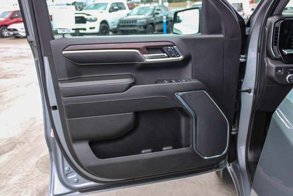 Used 2024 GMC Sierra 1500 SLT AWD/4WD image 22