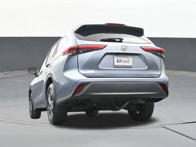 Used 2021 Toyota Highlander XLE image 49