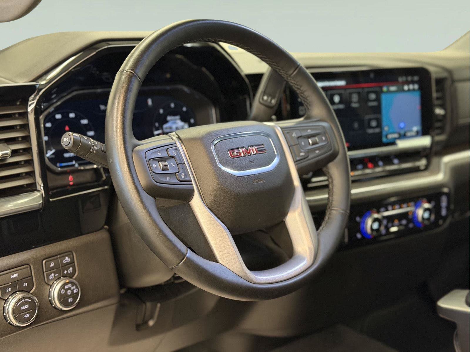 Used 2026 GMC Sierra 1500 SLT AWD/4WD image 20