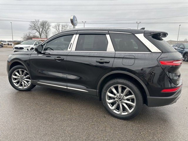 Used 2021 Lincoln Corsair AWD w/ Premium Package image 25