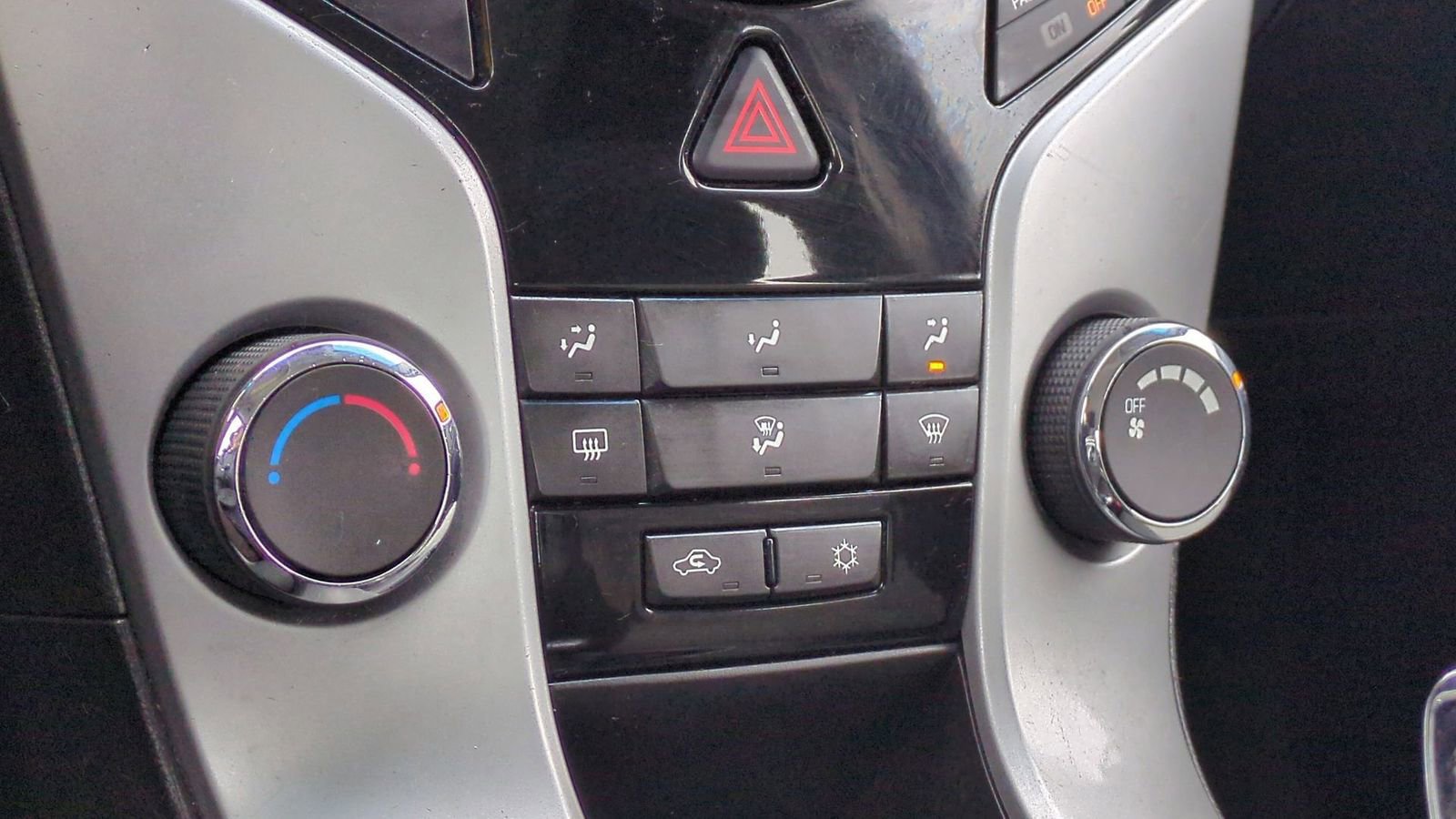 Used 2011 Chevrolet Cruze LS w/ Connectivity Package image 29