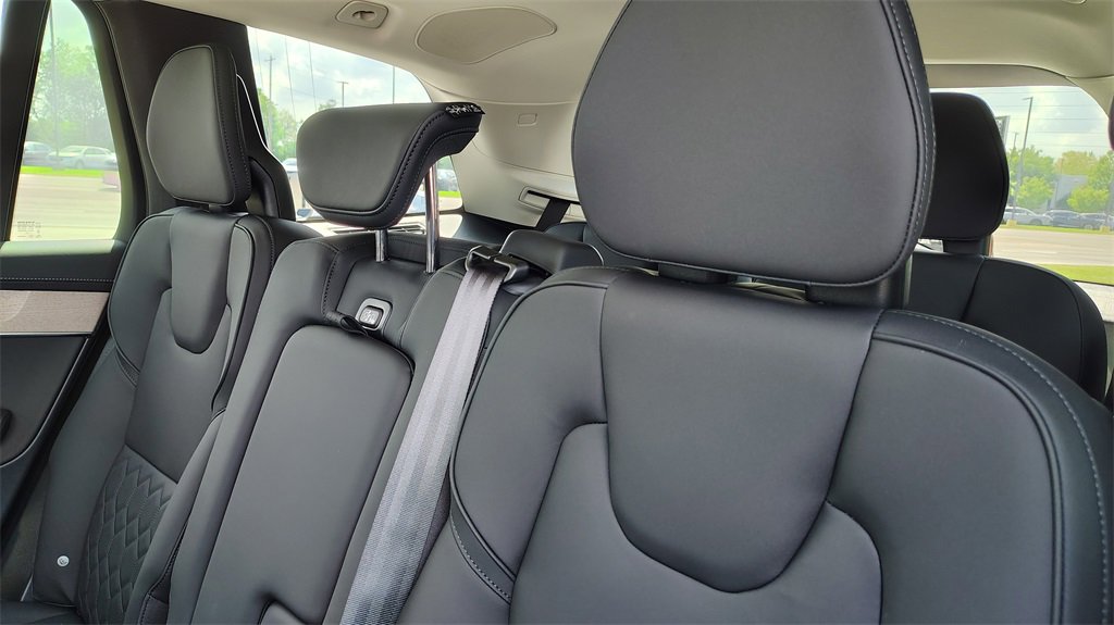 New 2026 Volvo XC90 B6 Plus w/ Protection Package Premier image 33