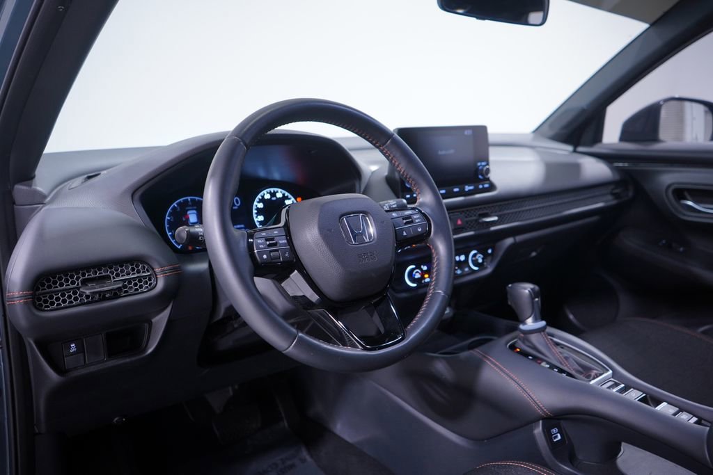 Used 2023 Honda HR-V Sport image 6