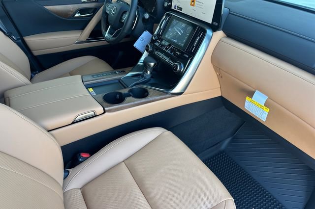 New 2026 Lexus LX 600 4WD w/ Luxury Package image 15