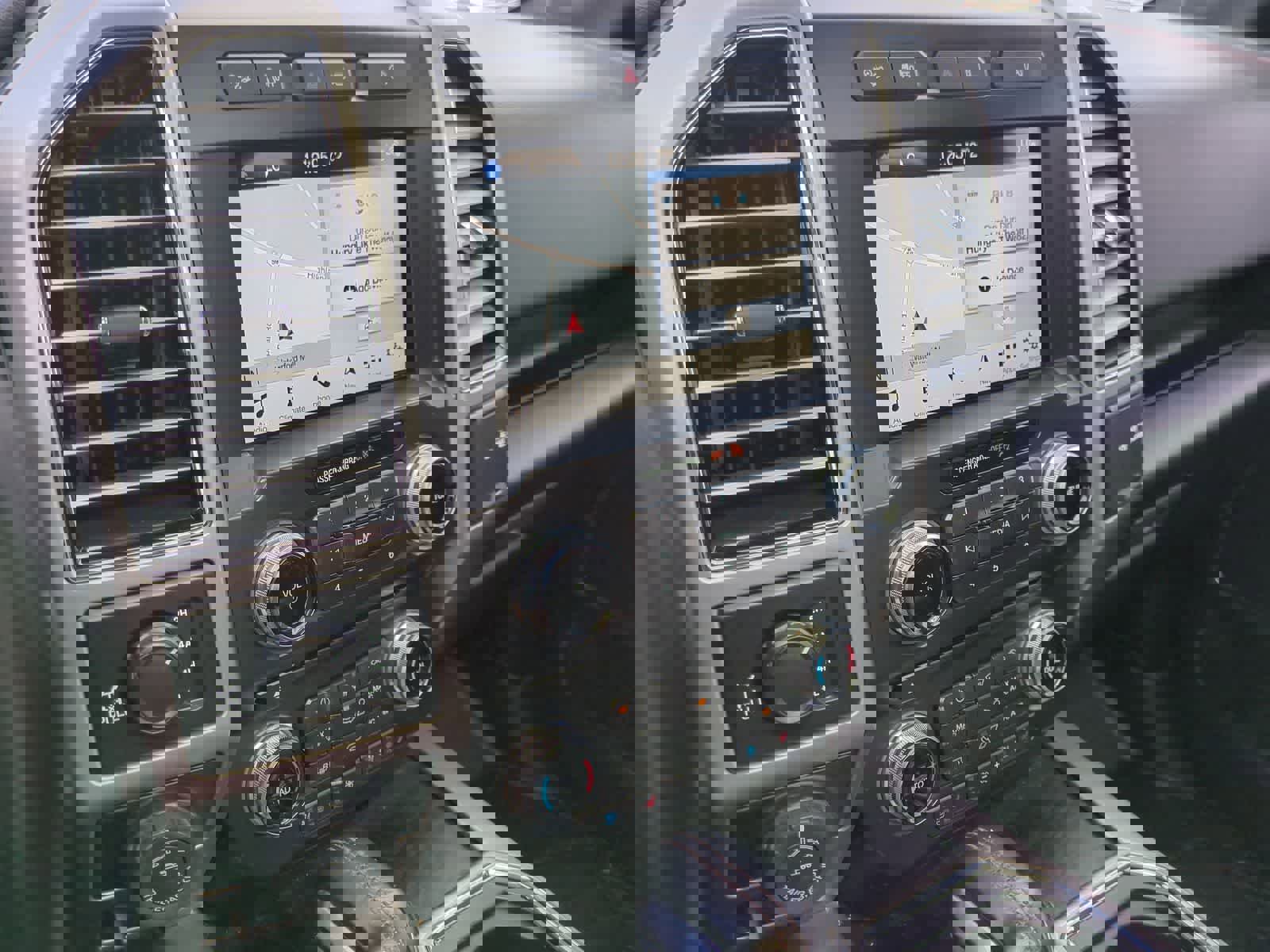 Used 2018 Ford F150 Platinum w/ Technology Package image 29