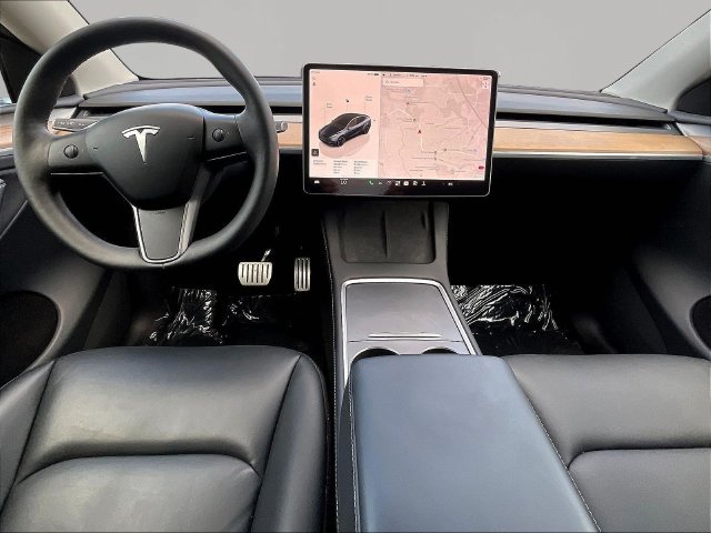 Used 2024 Tesla Model Y Performance AWD/4WD image 9