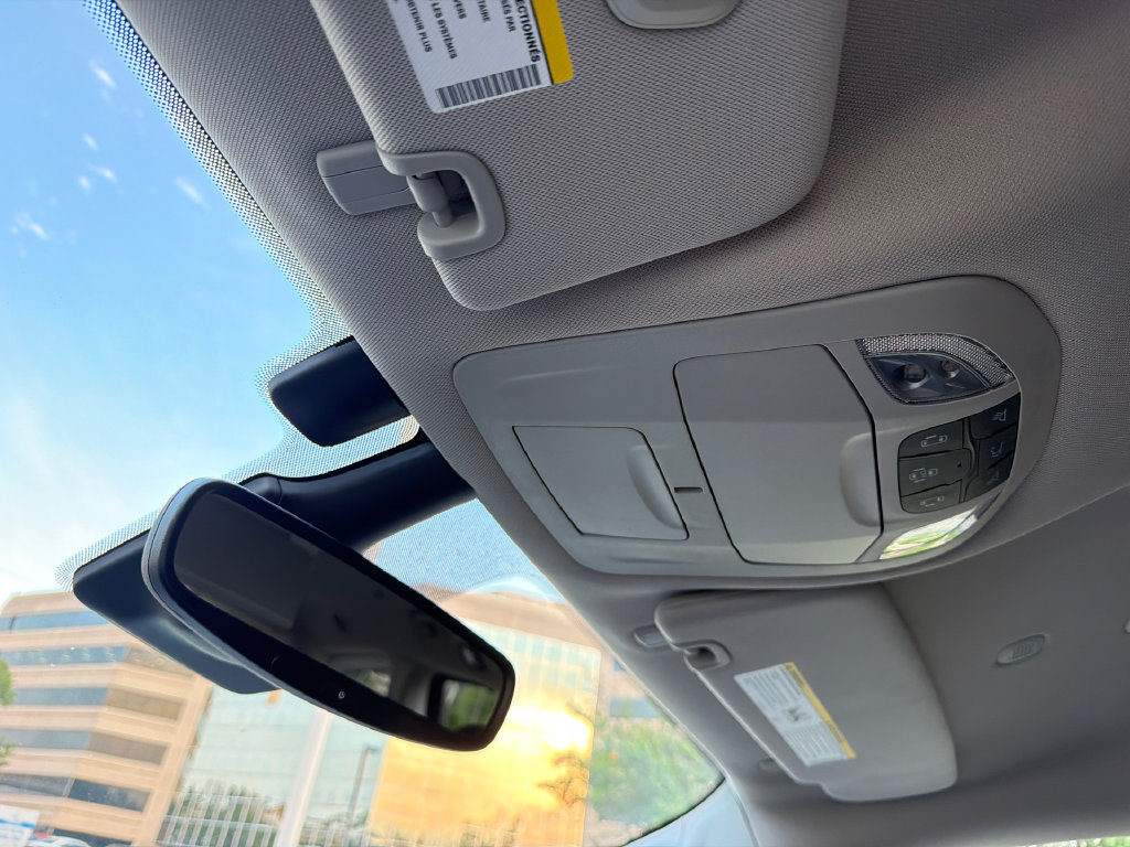 Used 2021 Chrysler Pacifica Touring FWD image 30