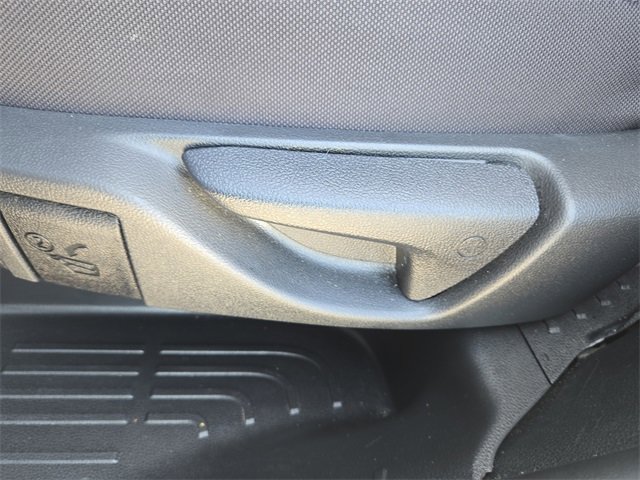 Used 2024 Toyota Highlander LE image 44