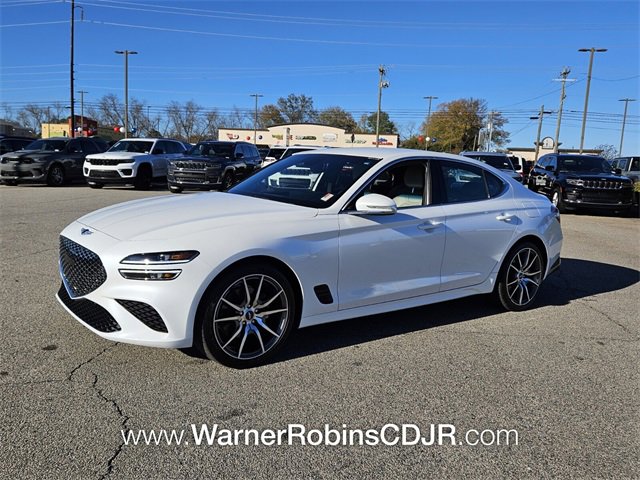 Used 2023 Genesis G70 2.0T image 3