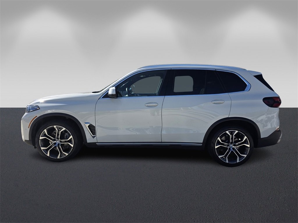 Certified 2025 BMW X5 sDrive40i w/ Premium Package image 7