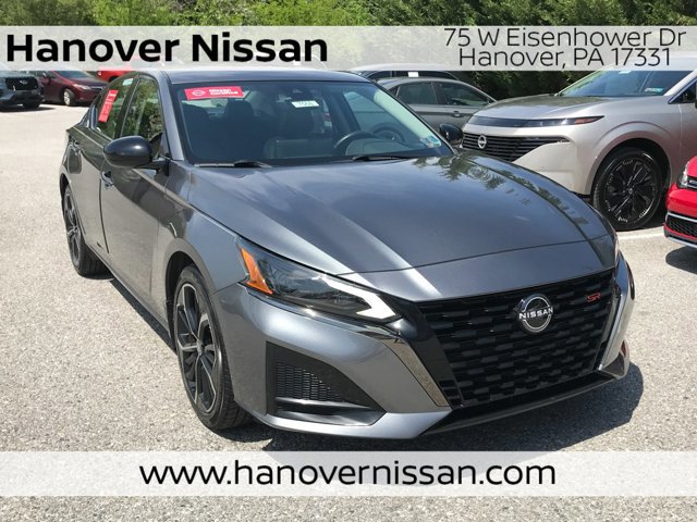 Certified 2023 Nissan Altima 2.5 SR w/ SR Premium Package AWD/4WD image 1