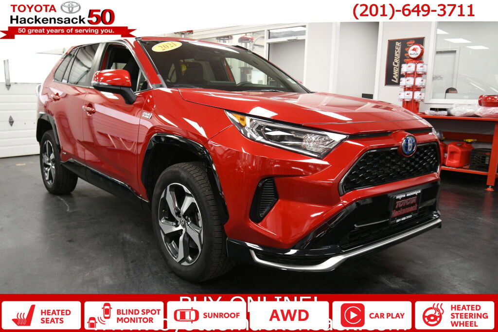 Used 2021 Toyota RAV4 SE