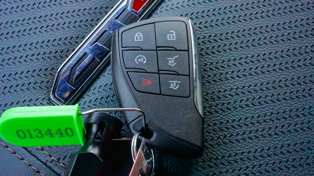 New 2026 GMC Yukon XL AT4 image 26