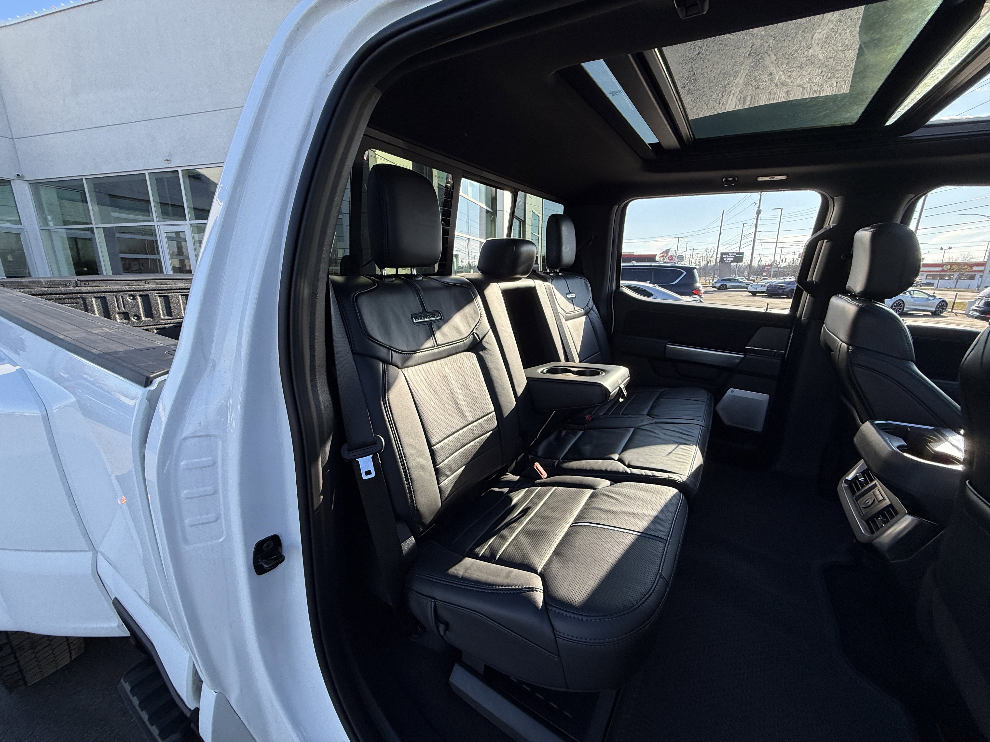 Used 2025 Ford F450 Platinum image 33