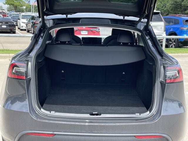 Used 2024 Tesla Model Y Long Range AWD/4WD image 26
