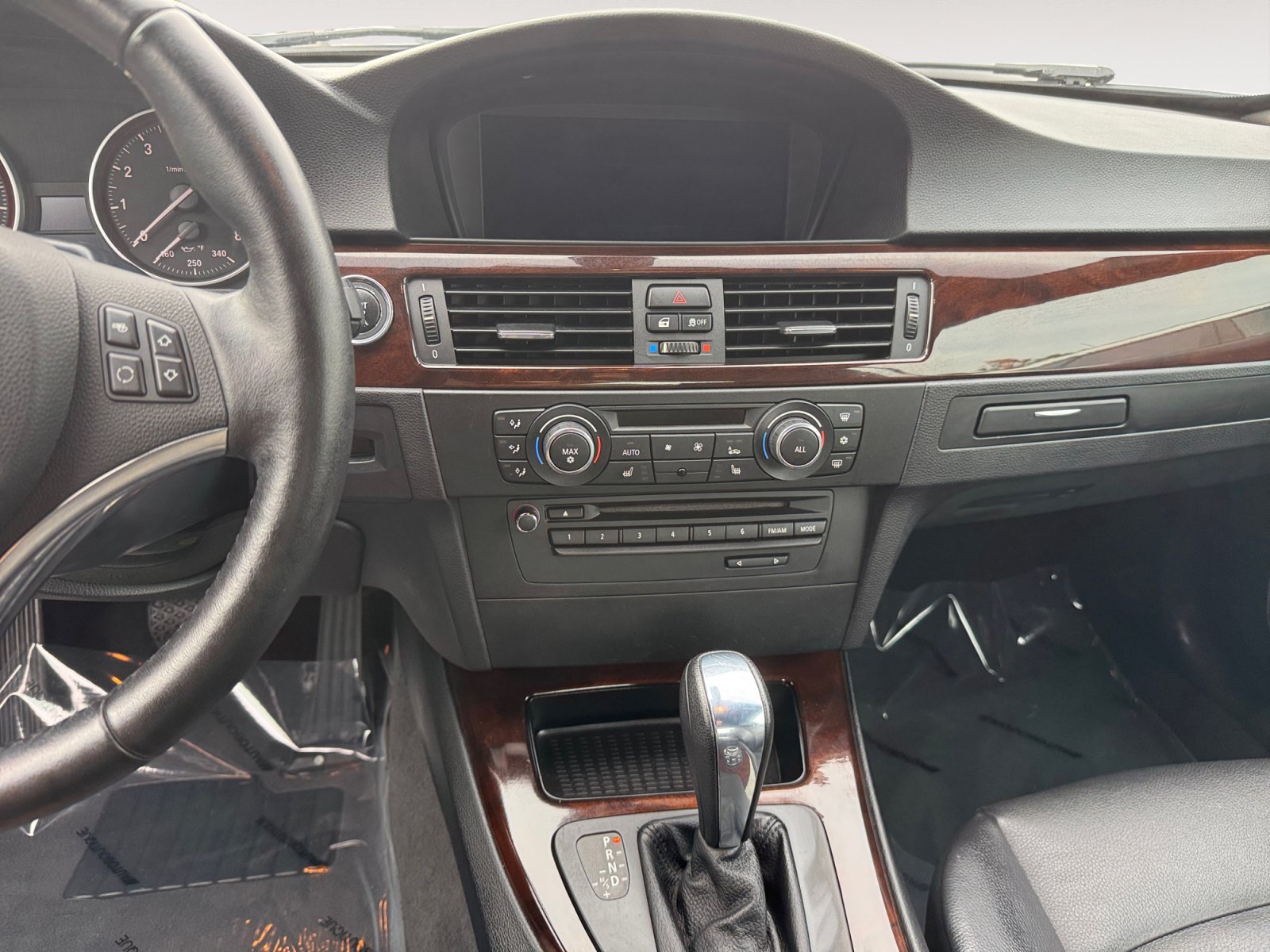 Used 2012 BMW 328i Convertible RWD image 14