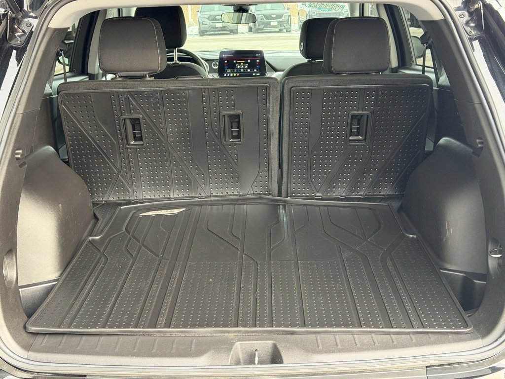 Used 2023 Chevrolet Blazer LT w/ Midnight/Sport Edition image 9