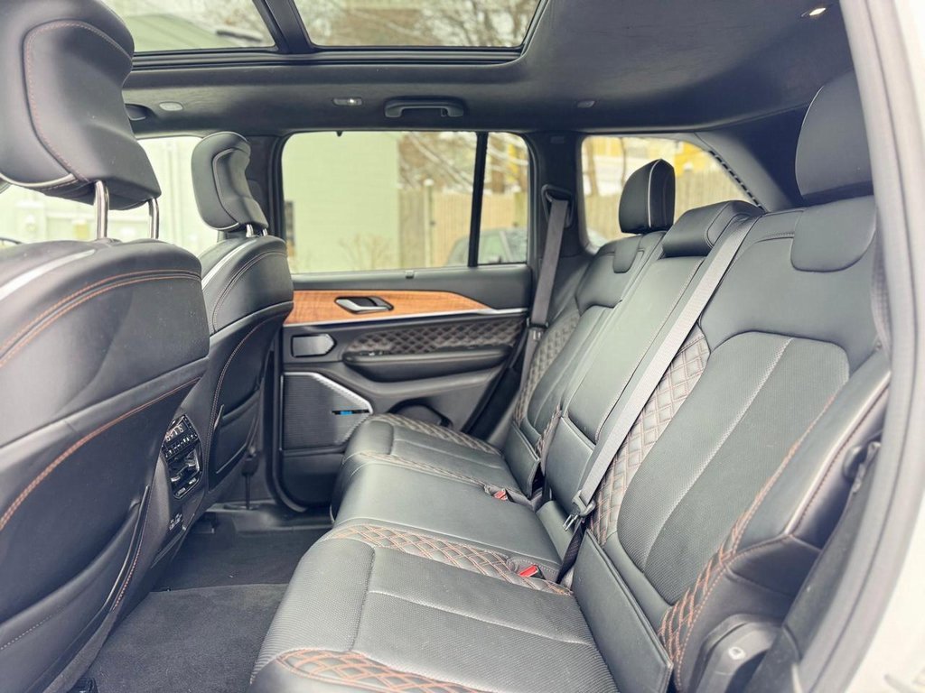 Used 2022 Jeep Grand Cherokee Summit image 18