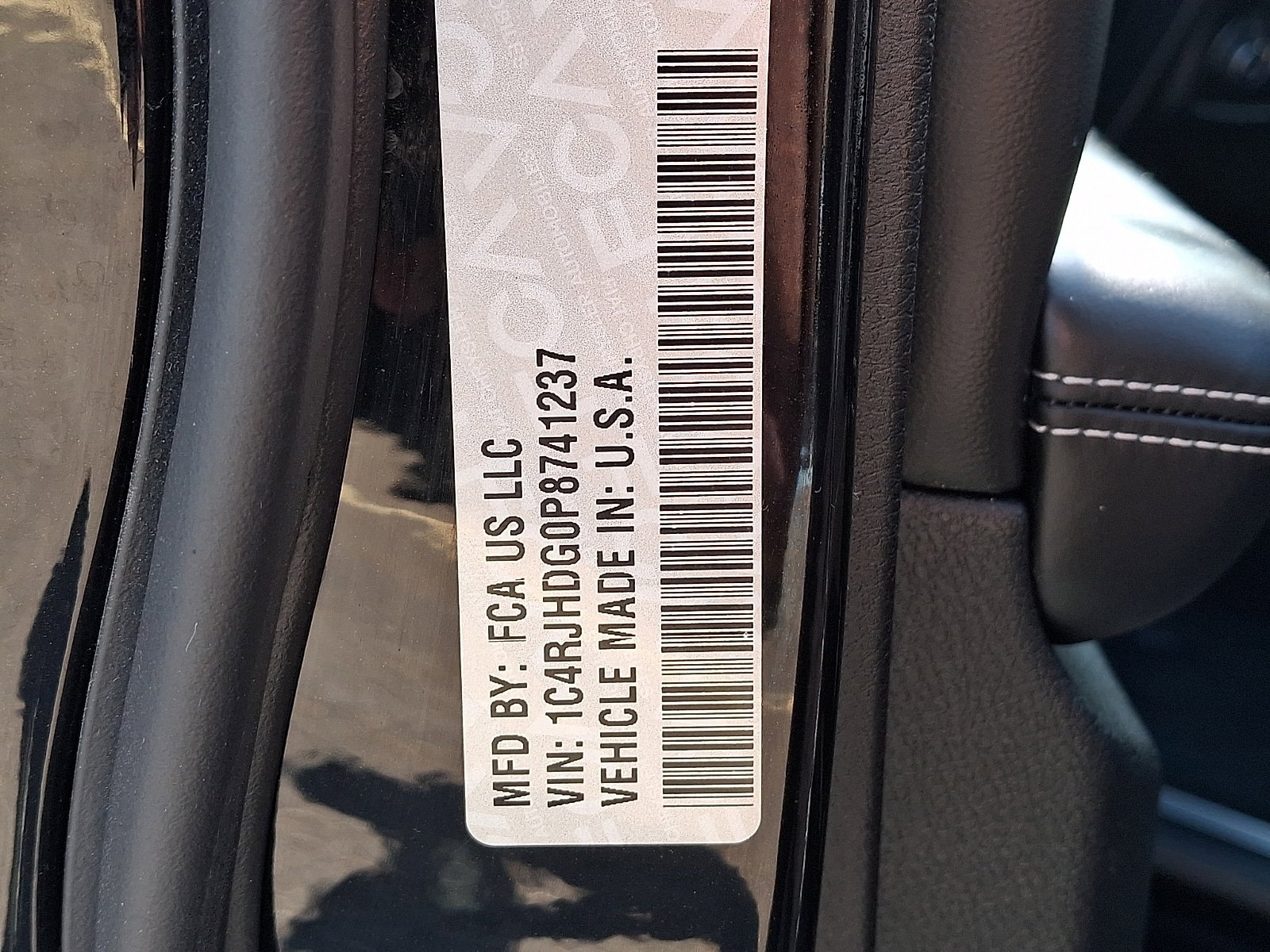 Used 2023 Jeep Grand Cherokee Overland AWD/4WD image 28
