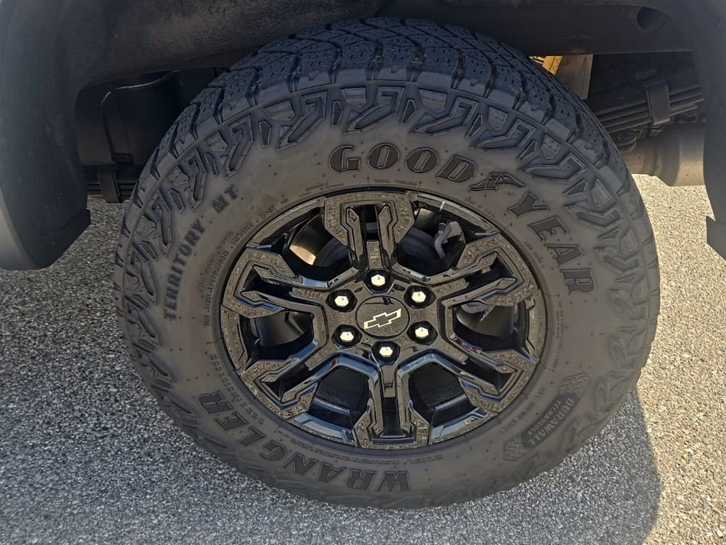 Used 2023 Chevrolet Silverado 1500 ZR2 w/ Technology Package image 48