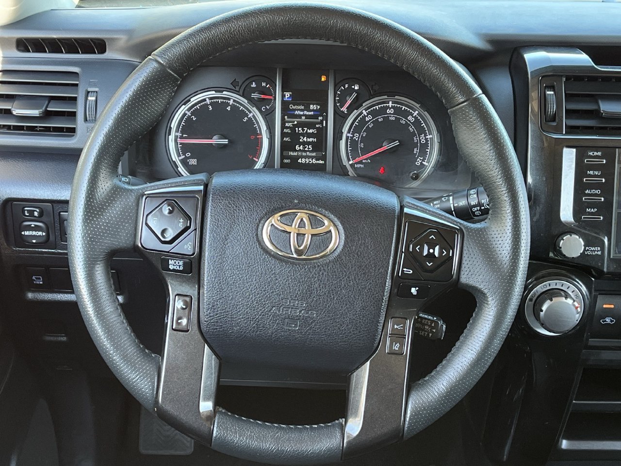 Used 2022 Toyota 4Runner TRD Off-Road Premium AWD/4WD image 11