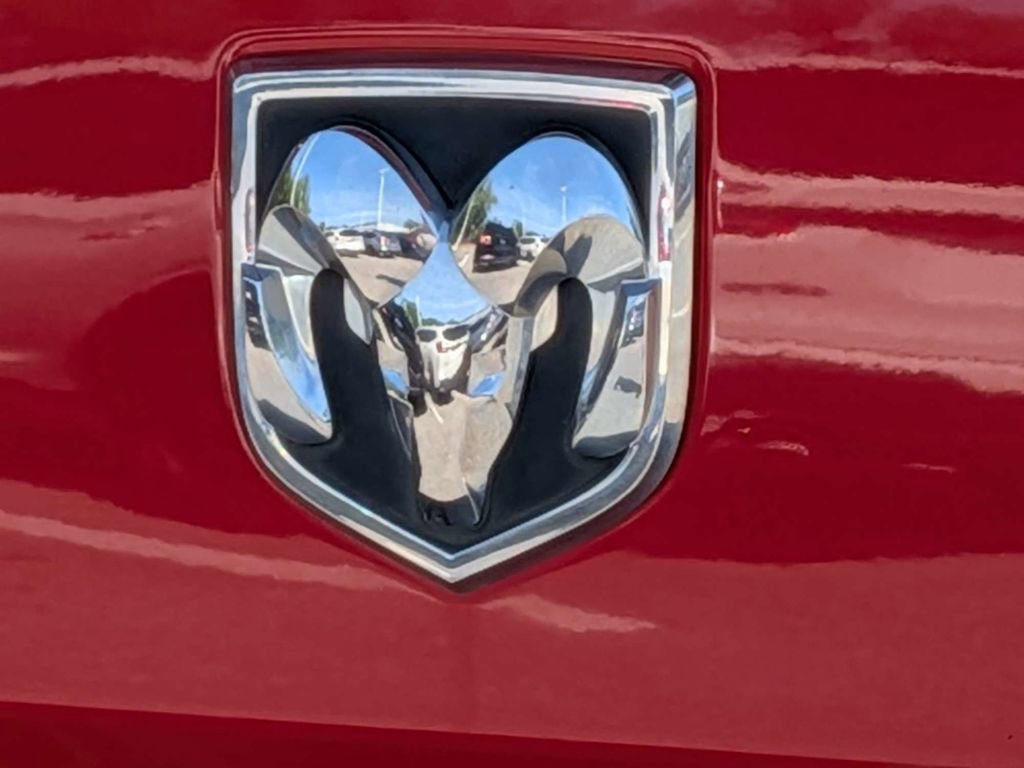 Used 2014 RAM 1500 Express image 10