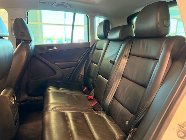Used 2017 Volkswagen Tiguan Sport AWD/4WD image 21