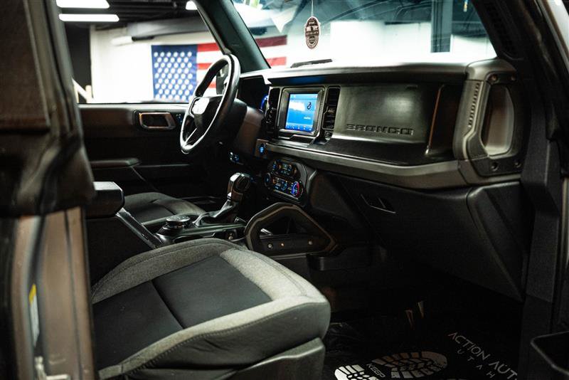Used 2023 Ford Bronco Big Bend image 12
