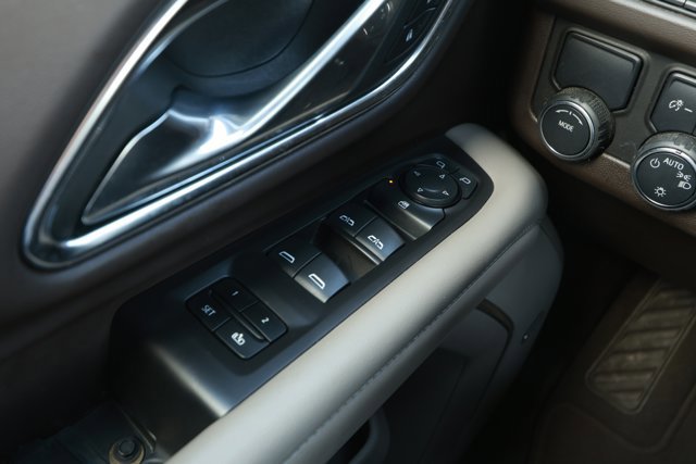 Used 2024 Chevrolet Tahoe LT RWD image 21