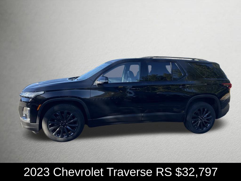 Used 2023 Chevrolet Traverse RS w/ LPO, Floor Liner Package AWD/4WD image 6