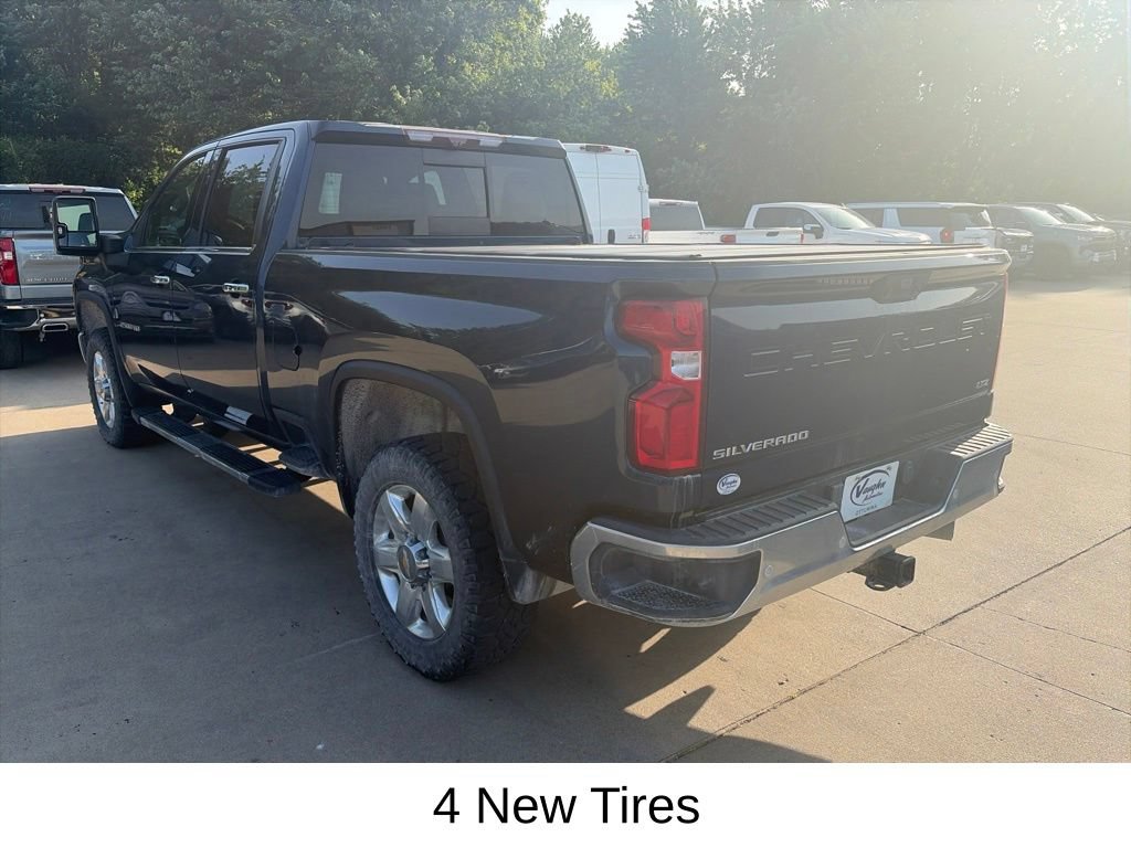 Used 2021 Chevrolet Silverado 2500 LTZ w/ LTZ Premium Package AWD/4WD image 10