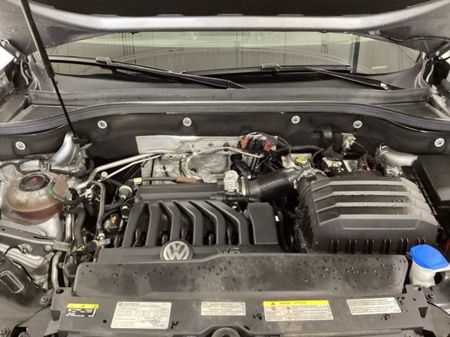 Used 2021 Volkswagen Atlas Cross Sport SEL R-Line AWD/4WD image 17