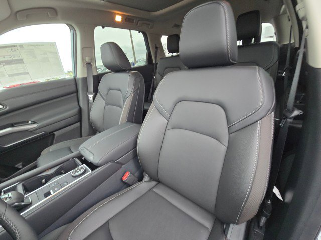 New 2026 Nissan Pathfinder SL image 26