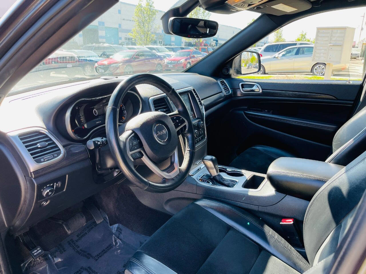Used 2018 Jeep Grand Cherokee Altitude image 14
