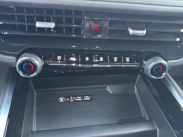 Certified 2025 Chevrolet Suburban Z71 AWD/4WD image 14